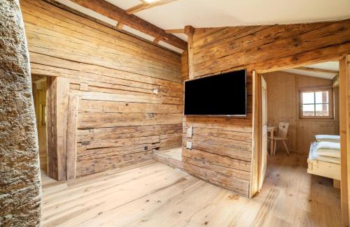 San Leonardo in Passiria Ski Chalet | Schnitzers Ferienheisl