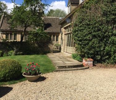 Malmesbury House | School House