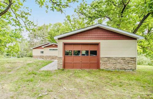 Mecosta House | School Section Cottage Lake Access
