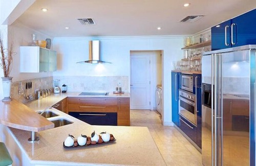 Schooner Bay Condo | Schooner Bay 201 - Condo Flamboyant | Beach Front - Located in Stunning St. Peter with House Cleaning Included