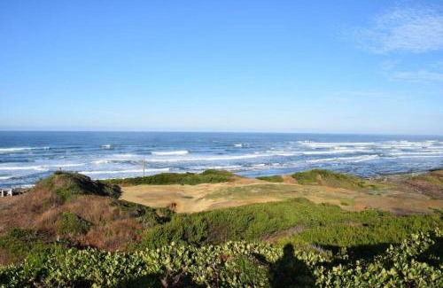 Agate Beach Resort | Schooner Landing