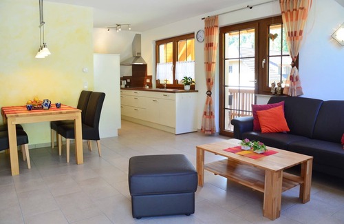 Lahr Apartment | Schwalbennest mit 69qm, 2 Schlafräume, für maximal 4 Personen