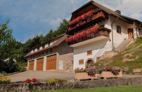 Lahr Apartment | Schwalbennest mit 69qm, 2 Schlafräume, für maximal 4 Personen