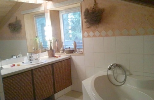 Falkensee Apartment | Schweizerhaus, FeWo Lucerne (upper floor)