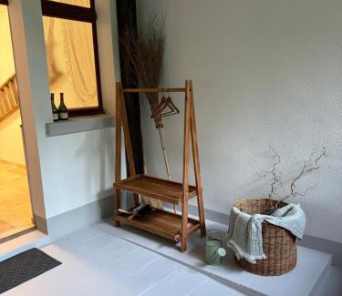 Glarus Sued Apartment | Schweizerhaus Glarus - Historisch & Stilvoll mit Garten