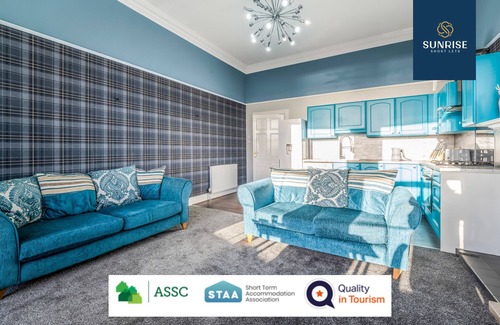 Dundee Apartment | SCOTS-CORNER, 2 Bedroom, 4 Single Beds