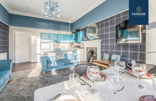 Dundee Apartment | SCOTS-CORNER, 2 Bedroom, 4 Single Beds