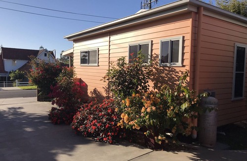 Scotts Head House | Scott's Head Surf Shax Apricot Bungalow #1