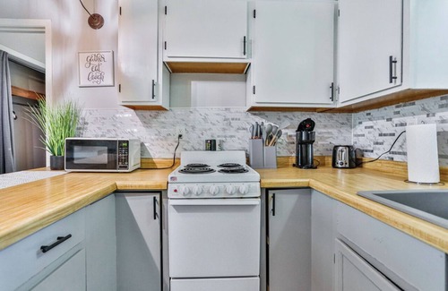 Wausau Apartment | Scott Street Unit #1 – Corporate Rental 1BR