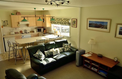 Braemar Cabin | Scottish cabin-style cottage with large garden in Braemar village