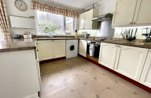 Helmsdale House | Scottish Highlands: cosy & quiet 4 bed House for 8 Guests UPDATED PHOTOS 2024