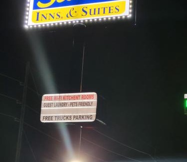 Hankamer Hotel | Scottish Inn & Suites
