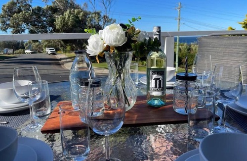 Mollymook Beach House | Scotts Ocean View Sum