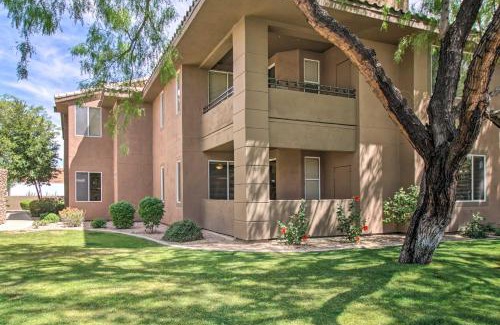 Paradise Valley Village Apartment | Scottsdale Condo with Pool Walk to Kierland Resort
