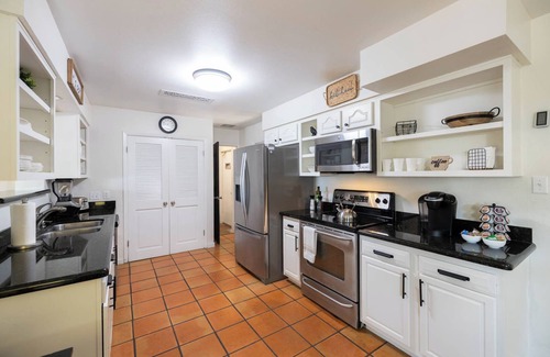 Cavalier Vista House | Scottsdale Cozy Getaway - Minutes to Old Town
