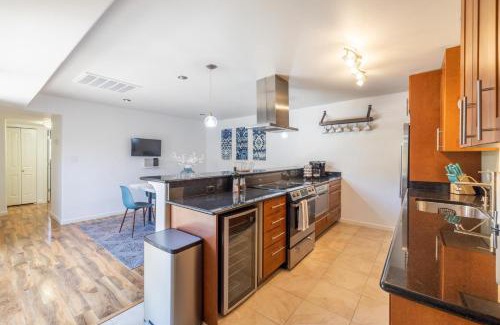 Chateau De Vie Four Apartment | Scottsdale Orange Blossom