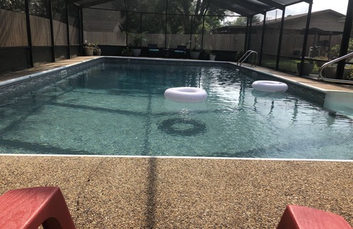 Hattiesburg House | Screened, Private Pool in Quiet Midtown Family Neighborhood