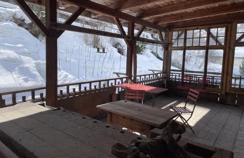 Engadin Scoul Apartment | Scuol in schönem Engadinerhaus