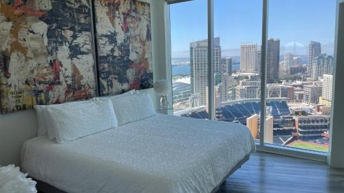 Pacific Terrace Apartment | SD Sanctuary 360 Skyline Jewel
