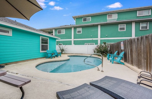 Safe Harbor House | Sdl628-diving Dolphin