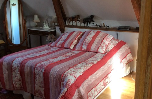 Angerville-la-Martel Bed & Breakfast | Sea and countryside, at Michel and Nicole's place