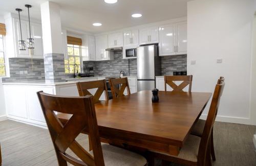 Castle Comfort Apartment | Sea and Summit Suite #2