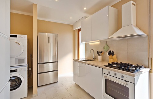 Ospedaletti Apartment | Sea, beach and our 'La Liberta' vacation apartment - perfect for your vacation!