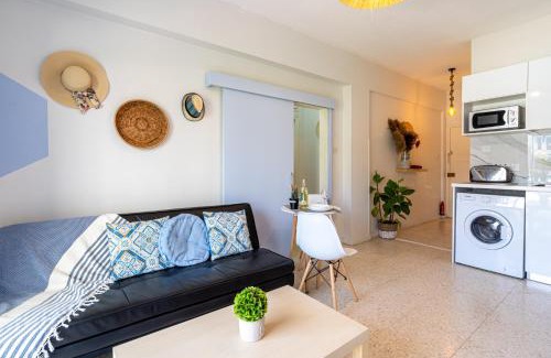 Pyla Apartment | Sea Breeze 1-BR Apt in Pyla
