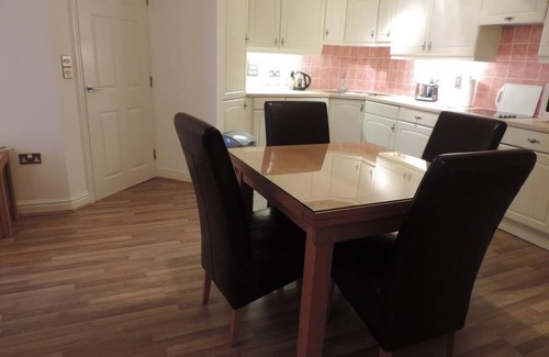 Boscundle Apartment | Sea Breeze Apartment “near the Eden Project”