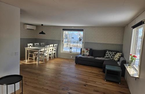 Farjestaden House | Sea Breeze Cottage