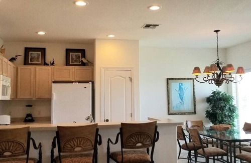 Laguna Vista Villa | Sea Breeze on the Pond- 16 GH
