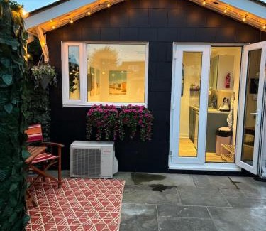 South Hayling Apartment | Sea Breeze retreat in Hayling