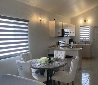 Discovery Bay House | Sea-Clusion Views