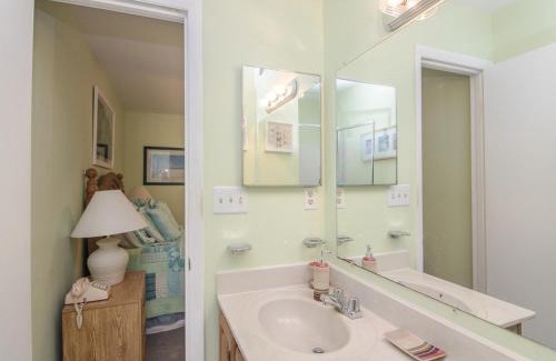 Bethany Beach Apartment | Sea Colony - 3605 Round Robin