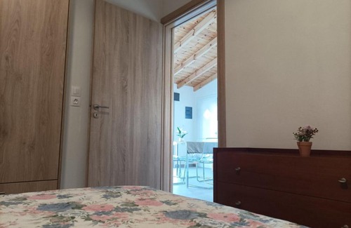 Salamis House | Sea Deck