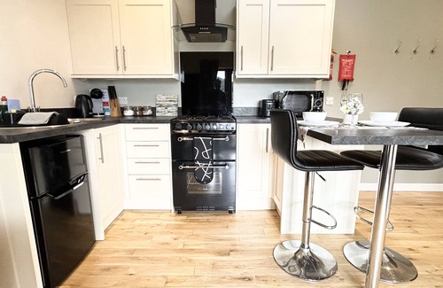 Scalby House | Sea & Forest Views & Fully Fenced Dog Field