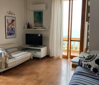 Castiglioncello Apartment | Sea-front loft in Liberty villa
