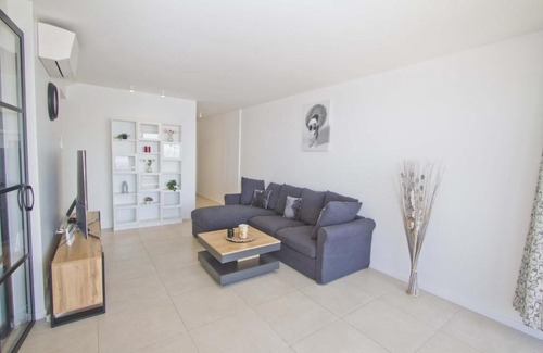 Fabron Apartment | Sea Front Palace Promenade