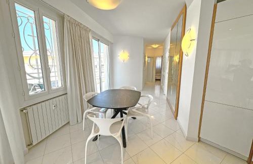 Les Baumettes Apartment | Sea Front Penthouse Cote d Azur