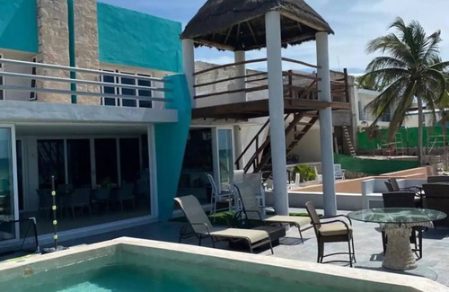 Chicxulub Puerto House | Sea front, white sand, pool, Family, 4 Room, A/C