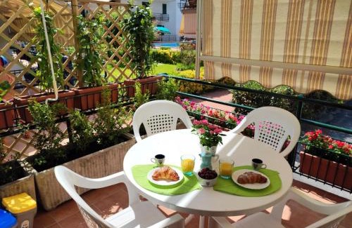 Sant'Anna Apartment | Sea Garden, fronte mare con piscina