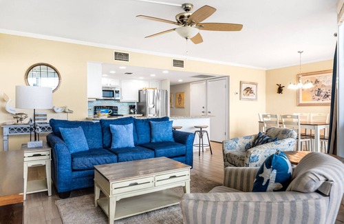 Port Aransas Condo | Sea Gull #103: Beachfront 2 Bedroom 2 Bathroom With Spectacular Views and 24 Hour Management