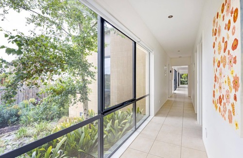 McCrae House | Sea Haven McCrae - 1 NIGHT FREE!* - Stunning coastal views, tranquil family retreat, close to beach