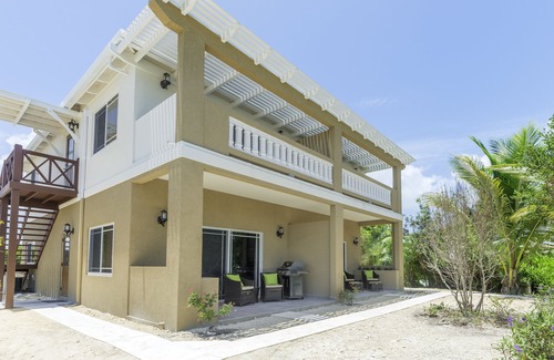 Long Bay Hills Villa | Sea La Vie - Beachside 1 Bedroom Unit #6
