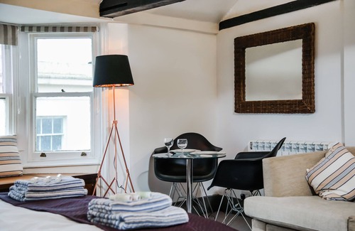 Brighton City Centre Apartment | Sea La Vie - East Street