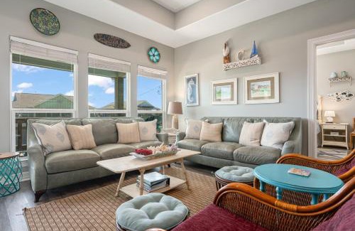 Crystal Beach House | Sea Leggs Cabin home