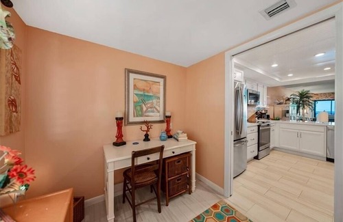 Boca Grande Condo | Sea Oats 115 - Sleeps 4 - Elevators - Gulf Front - Tennis