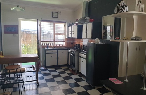 Semaphore House | "Sea Retro Getaway" An ideal space for workers and holiday makers alike!