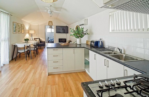 Dalrymple Apartment | Sea Salt Apartment 3 ~ Short walk to beach! Free WiFi! newly decorated!
