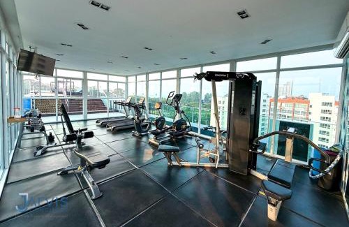 Bang Sare Apartment | Sea Saran - Bright studio with rooftop & beach in Bangsaray